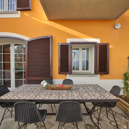 Le Domaine Saint Francois La Tour 2 أجاكسيو