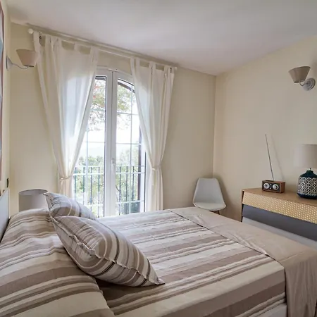 Le Domaine Saint Francois La Tour 2 * أجاكسيو