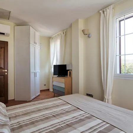 Le Domaine Saint Francois La Tour 2 Apartment