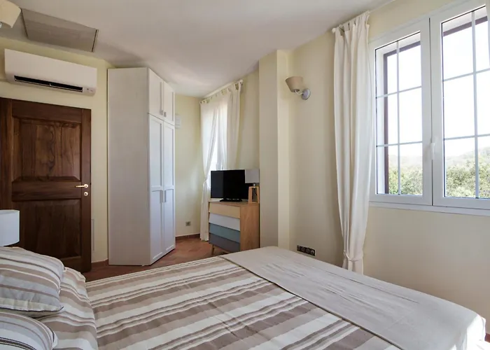 Le Domaine Saint Francois La Tour 2 Apartment